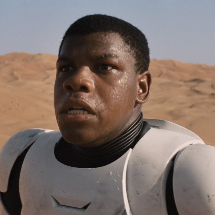 John Boyega fala sobre seu papel em ‘O Despertar da Força’!