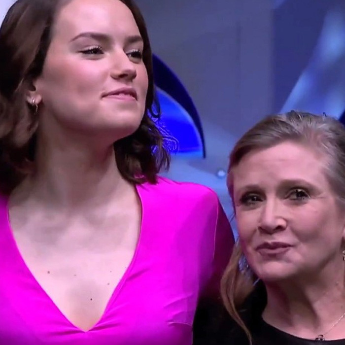 Uma conversa descontraída entre Carrie Fisher e Daisy Ridley!