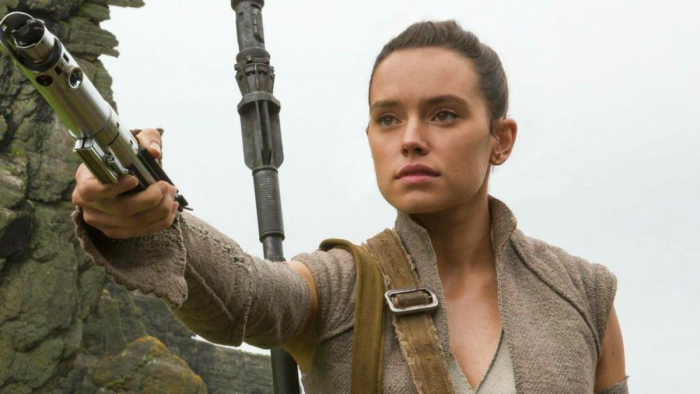 Daisy Ridley dá detalhes de que a fez se conectar com a Rey