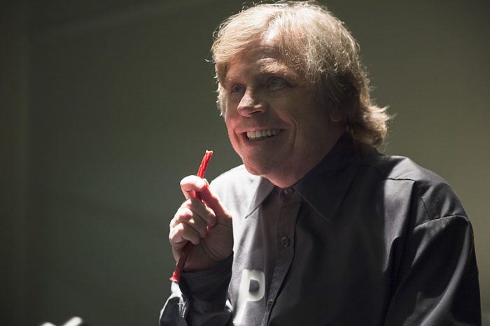 RUMOR: Mark Hamill pode participar de crossover do Arrowverse como Coringa