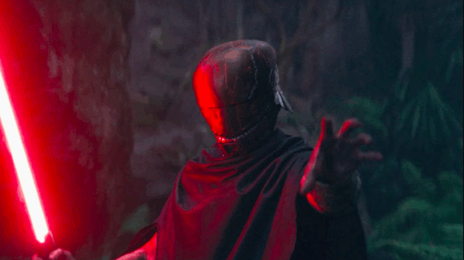 A Colisão Silenciosa: Qimir e a Cena Apagada que Quase Sacudiu Star Wars