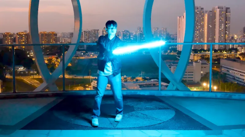 A Ciência por Trás da Magia: Engenheiros Criam um Sabre de Luz com Efeito Prático!