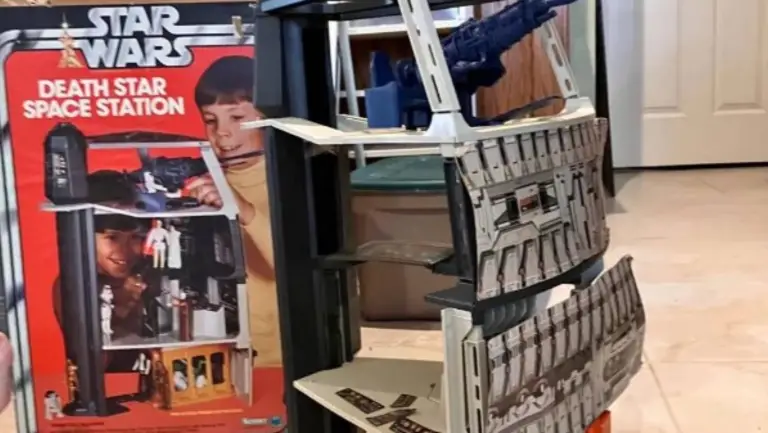 Sobrevivendo ao Compactador: O Clássico Playset da Estrela da Morte Encontrado por US$ 150